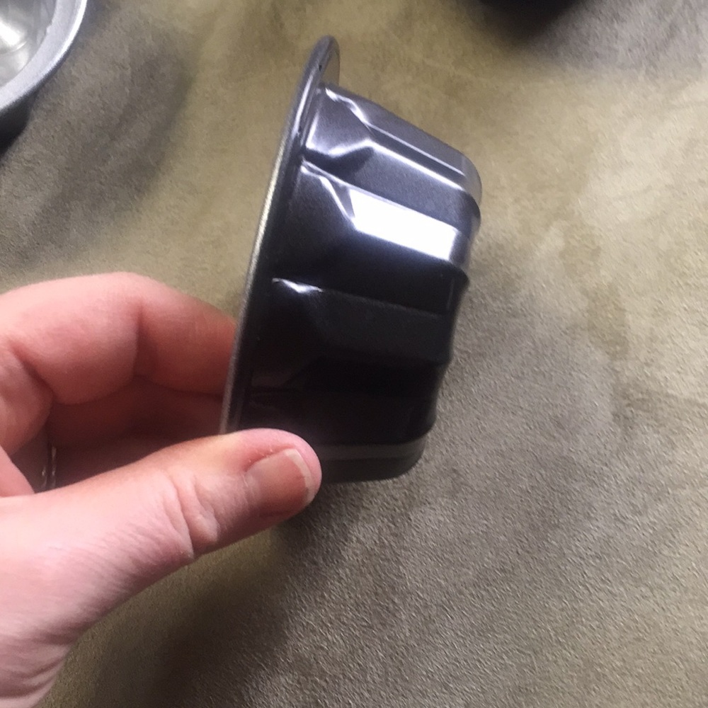 4 Mini Pans - Picture 6 of 6